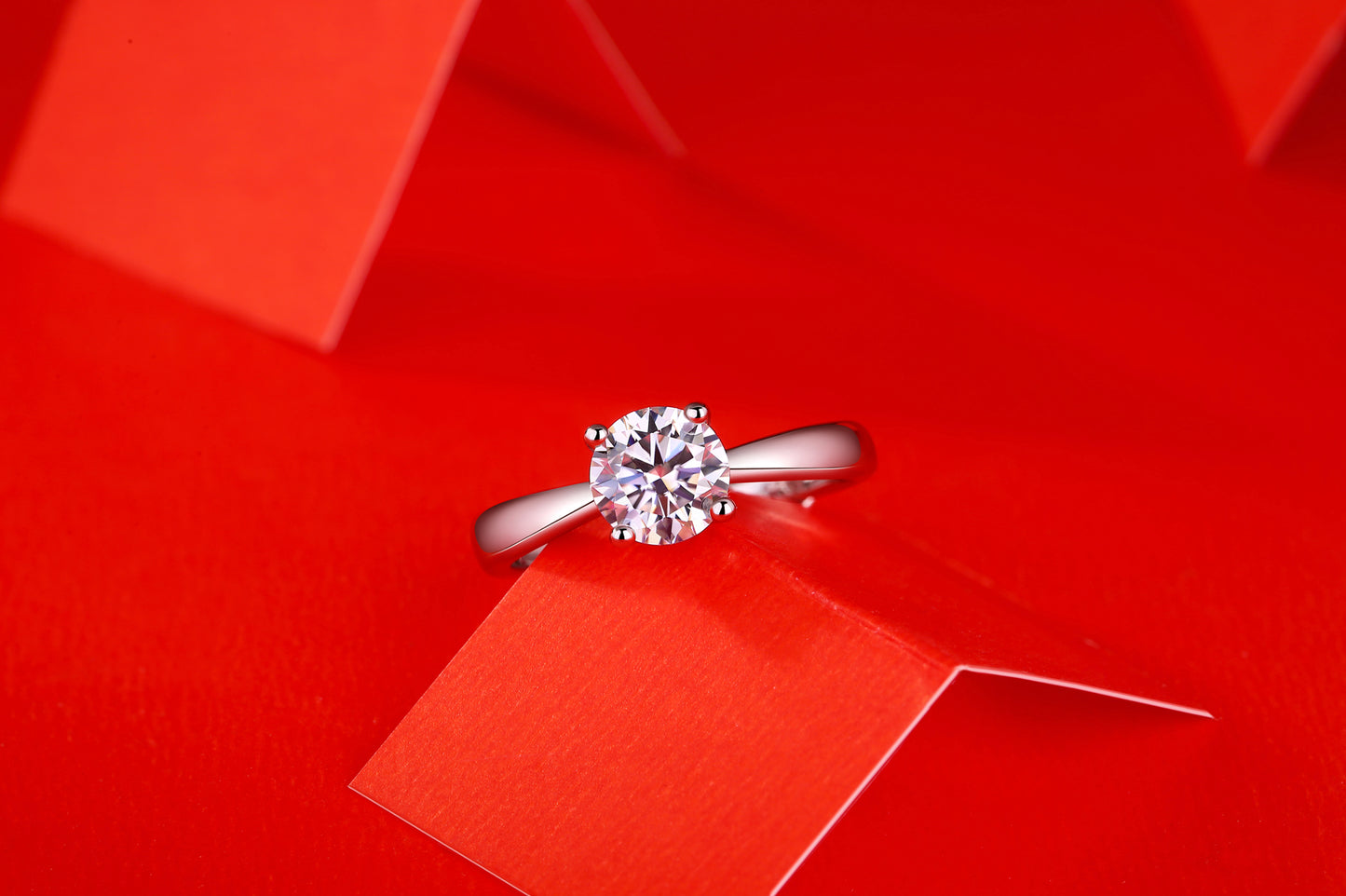 TAAZLUXE™ Classic 4 Prong Moissanite Ring - 18K White Gold Vermeil