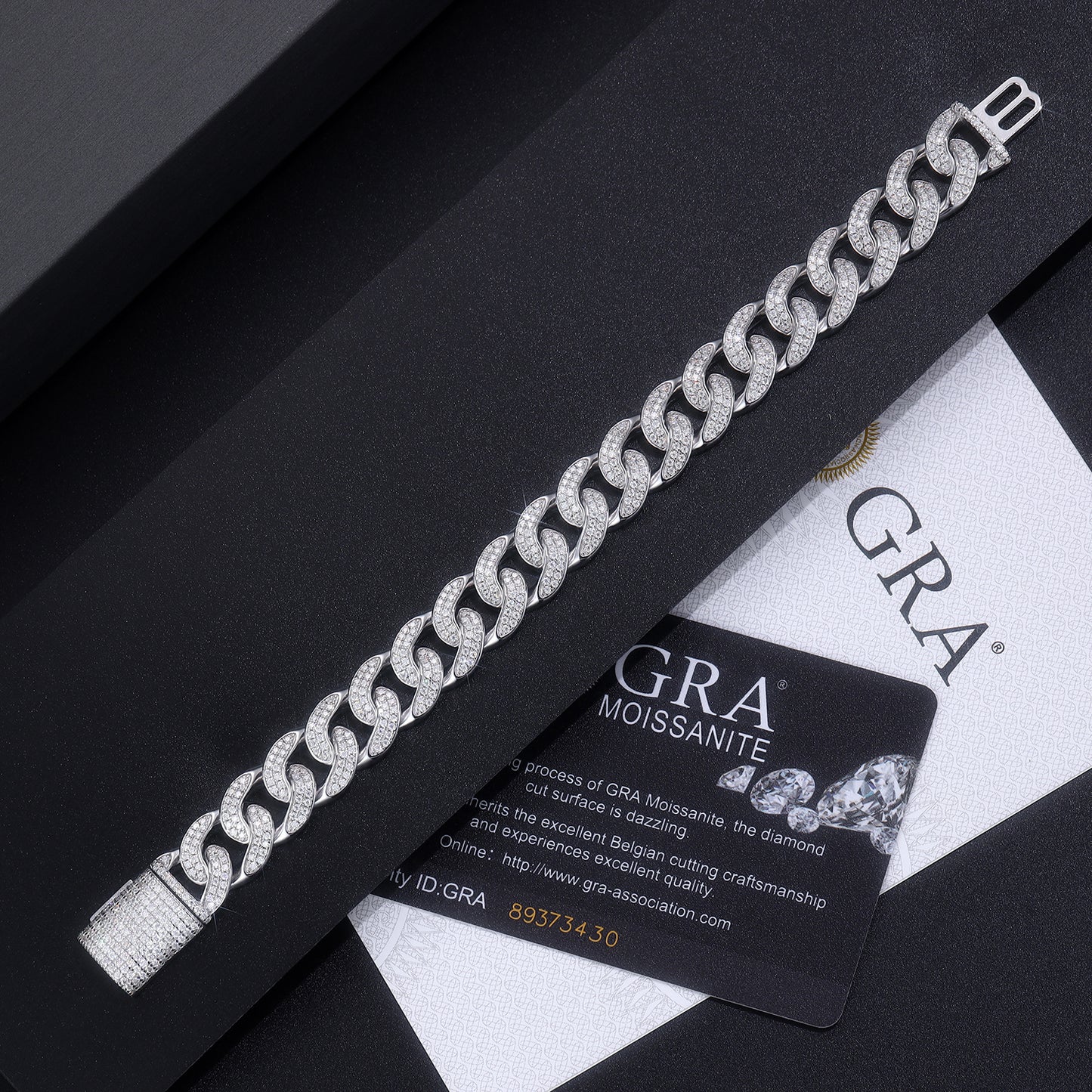 TAAZLUXE™ Cuban Chain Bracelet with Moissanites - 18K White Gold Vermeil
