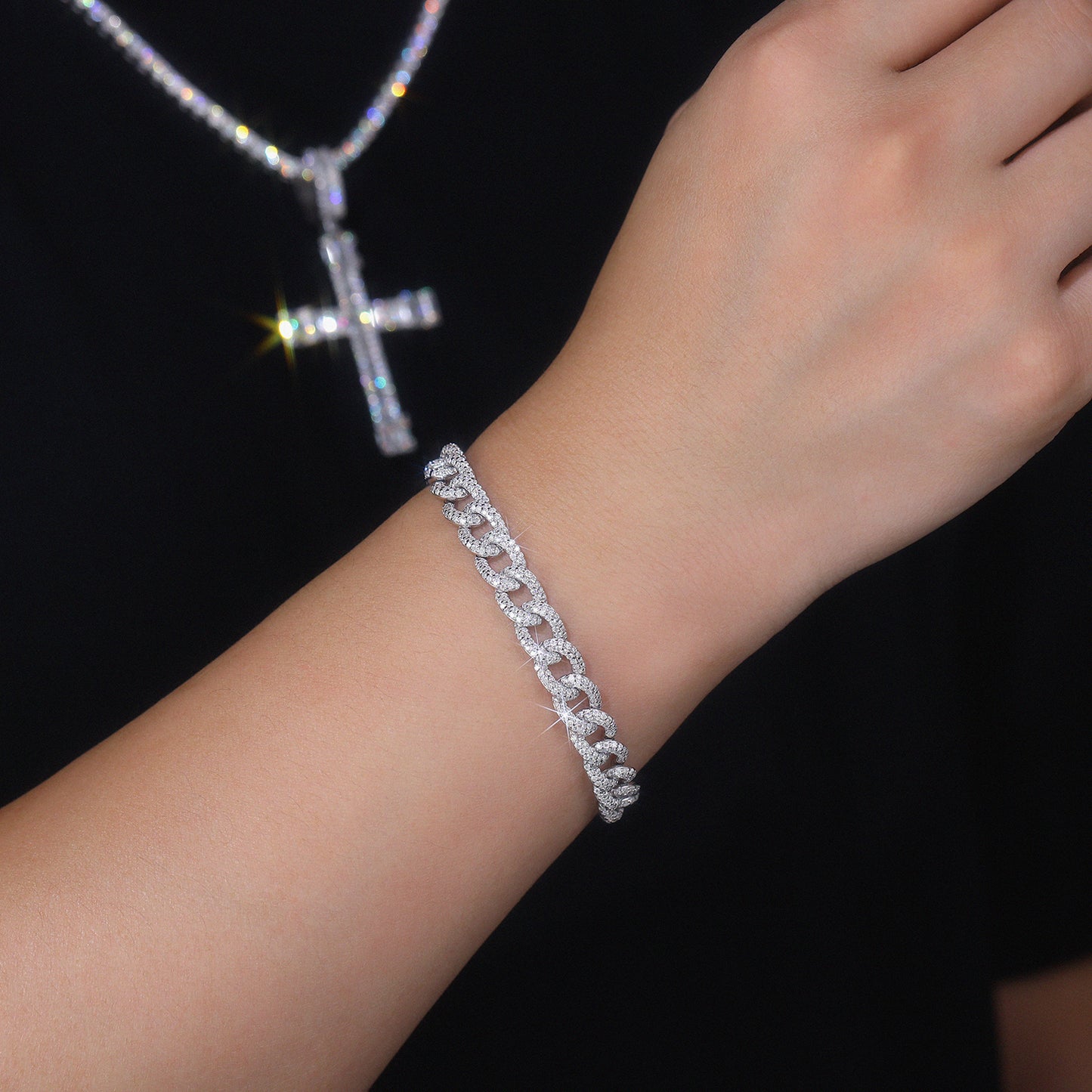 TAAZLUXE™ Cuban Chain Bracelets with Moissanites - 18K White Gold Vermeil