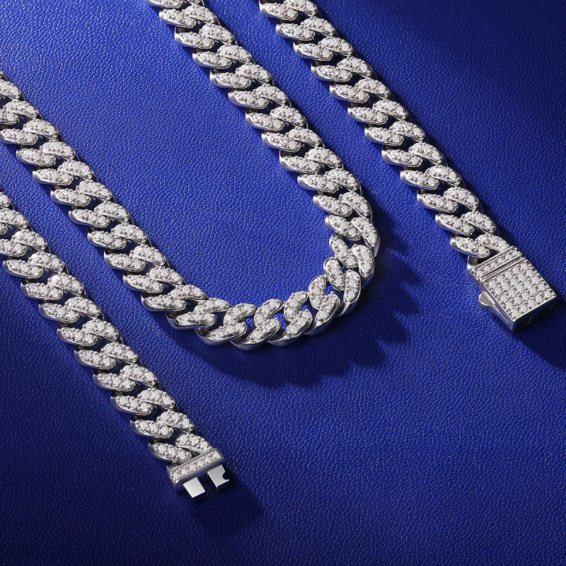TAAZLUXE™ Cuban Chain with Moissanites - 18K White Gold Vermeil