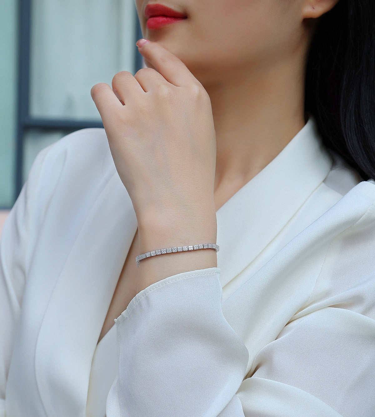 TAAZLUXE™ Tennis Bracelet with paved moissanites - 18K White Gold Vermeil