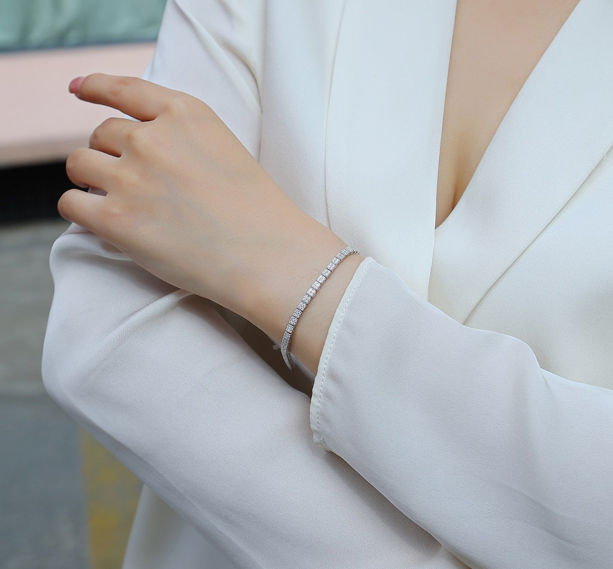 TAAZLUXE™ Tennis Bracelet with paved moissanites - 18K White Gold Vermeil