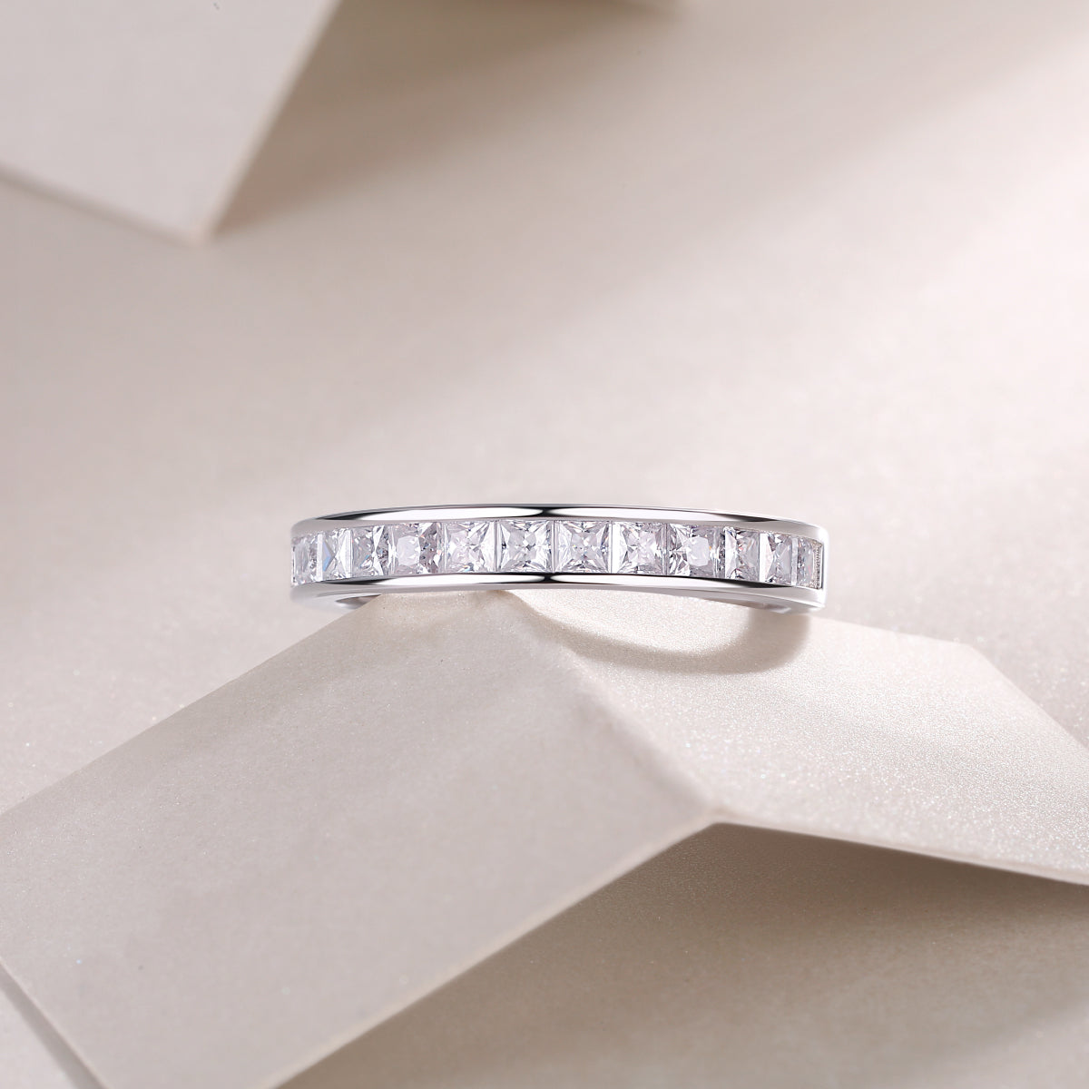 TAAZLUXE™ Half Eternity Ring with Moissanites - 18K White Gold Vermeil