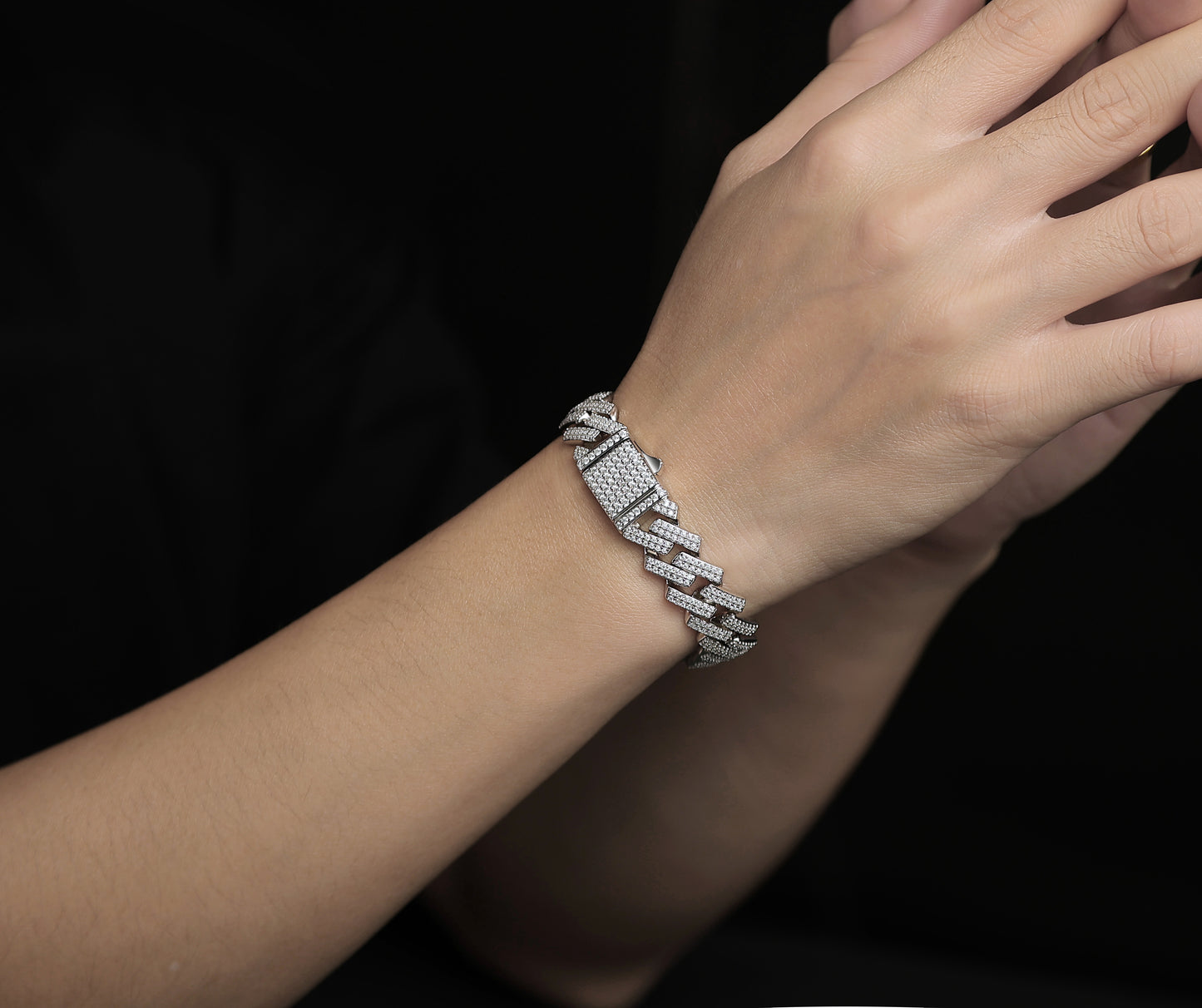 TAAZLUXE™ Moissanite Cuban Chain Bracelet