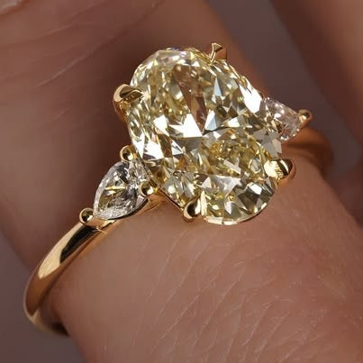 Oval Lab Grown Diamond | 14K/18KY Gold Ring