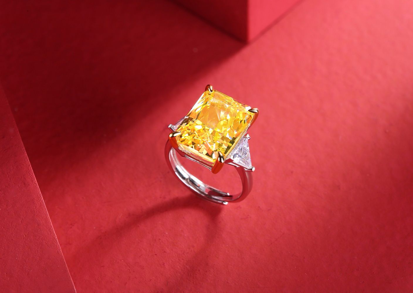 TAAZLUXE™ Yellow Cubic Zirconia and Moissanite Ring - Silver