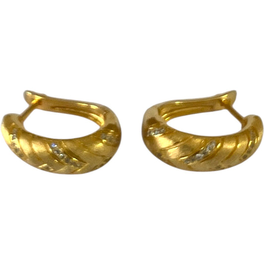 S925 Teardrop Huggie Earrings | 18KY Gold Vermeil