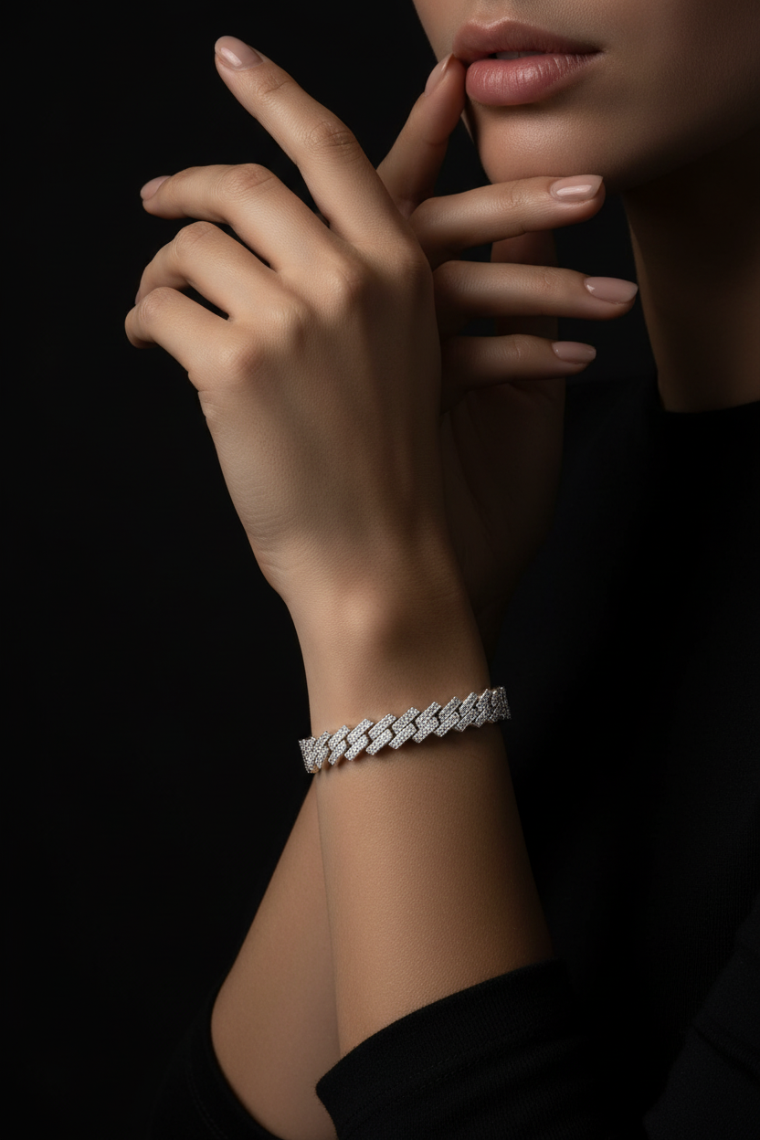 Ladies High-End - Dramatic Lighting